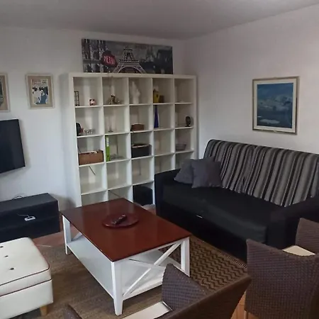 Formosa Apartment *